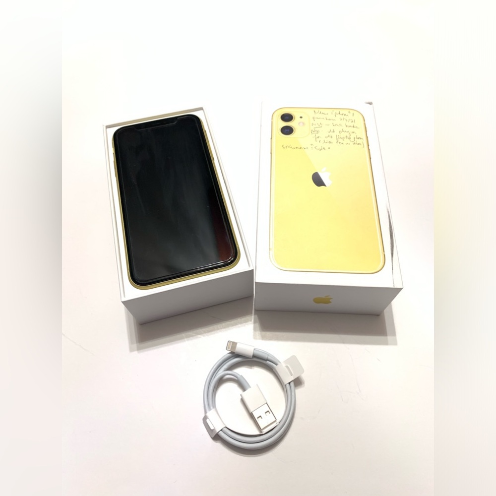 Apple iPhone 11  64GB iCloud Locked  Unlocked Yellow